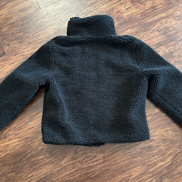 Sherpa Jacket - Picture 2 of 3